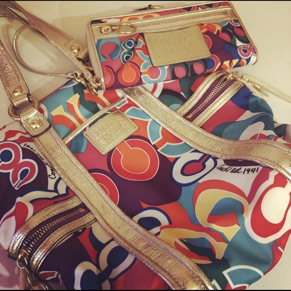 Meet your Posher, Emily - Picture 4 of 5